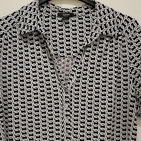 Alfani Black White Y2K Collared V Neck Blouse Size 2XL - Picture 3 of 5
